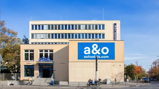A&o Aachen Hauptbahnhof