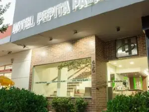 Hotel Pepita Palace