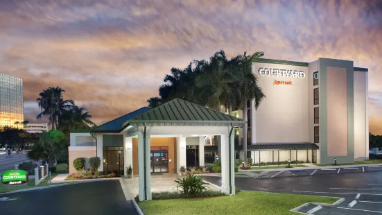 Courtyard by Marriott Fort Lauderdale East / Lauderdale-by-The-Sea