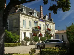 Hotel Henri IV