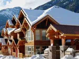 Panorama Mountain Resort - Ski TIP / Tamarack Condos