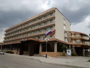 Hotel Russia