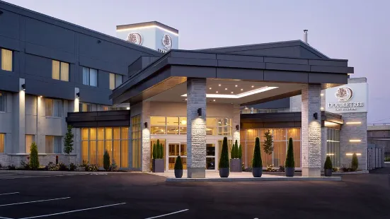 DoubleTree by Hilton Montreal Airport