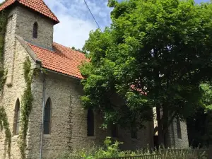 Fövenyes House