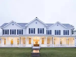 The Quogue Club
