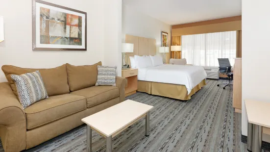 Holiday Inn Express & Suites San Antonio - Brooks City Base