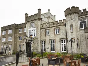 Ryde Castle by Greene King Inns
