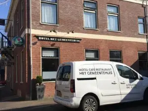 Hotel Het Gemeentehuis Uithuizen