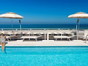 Waldorf Suite Hotel