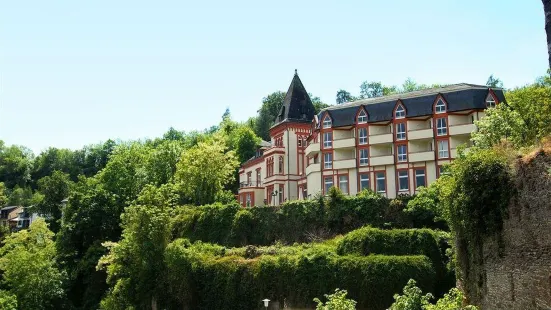 萊茵巖古堡酒店