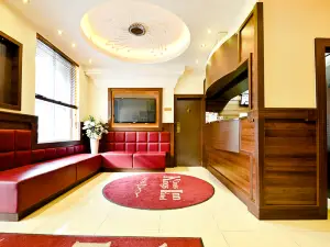 Kings Cross Inn Hotel
