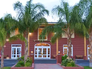 Best Western Plus Hill House