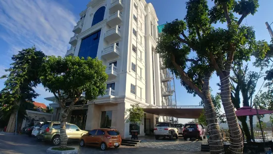 Khách sạn Thái Hòa Riverside
