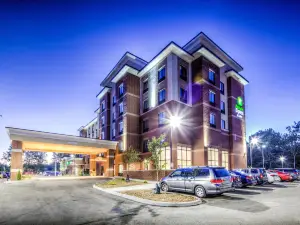 Holiday Inn Express & Suites CLEVELAND WEST - WESTLAKE by IHG