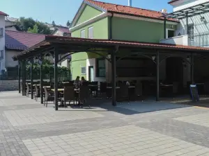 Sobe in Apartmaji Triglav - Gostinstvo Tomex