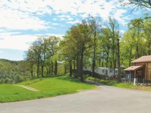 Bungalow Charmant a Rochechouart Avec Vue Sur Lac