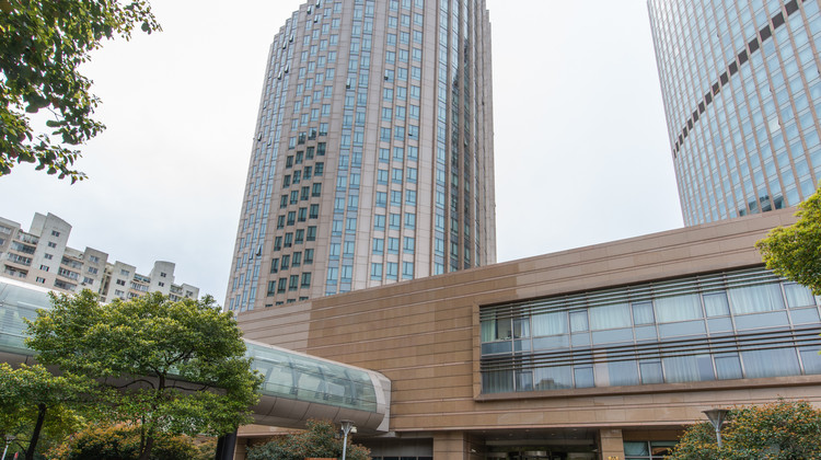 上海浦东喜来登由由公寓1晚 可选"船长号"游船黄浦江夜游