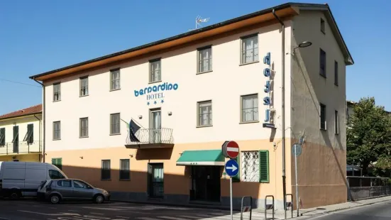 호텔 베르나르디노