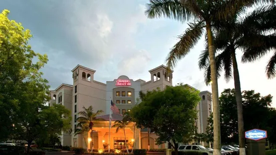 邁阿密多拉海豚商場希爾頓歡朋套房飯店