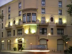 加爾比千禧酒店