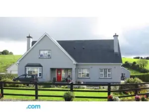 Derghaven B&B, Hostel & Self Catering