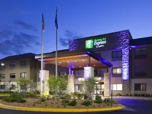 Holiday Inn Express & Suites MINNEAPOLIS – WEST END by IHG