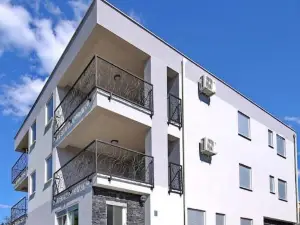 Oleandra Apartments