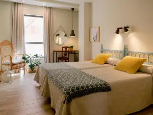 Vicente Home