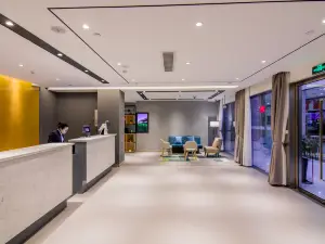 Rujia Business Hotel