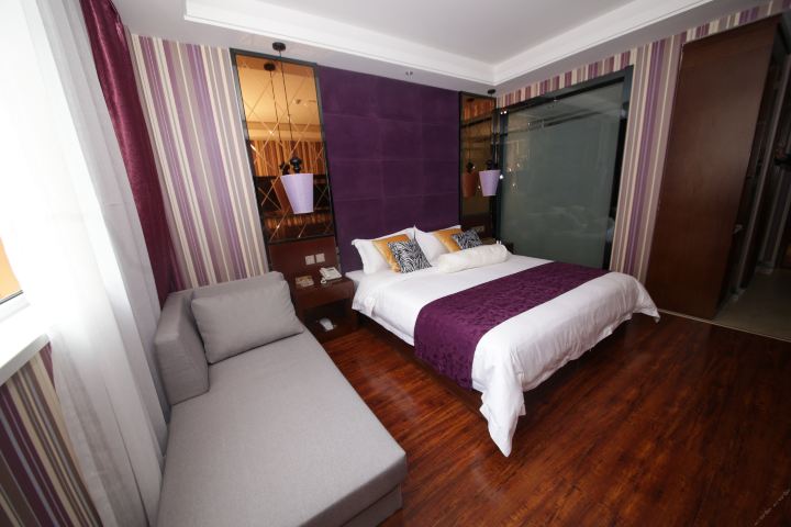 保定佳逸豪精品主题酒店-臻品大床房(限量特惠)