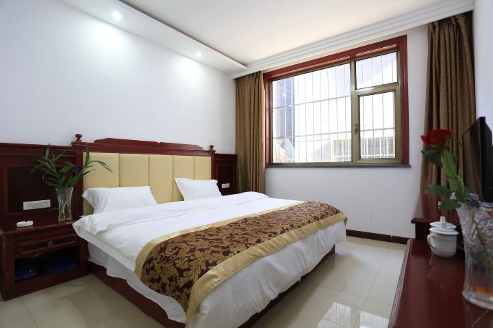 五台山玲珑客栈-大床房