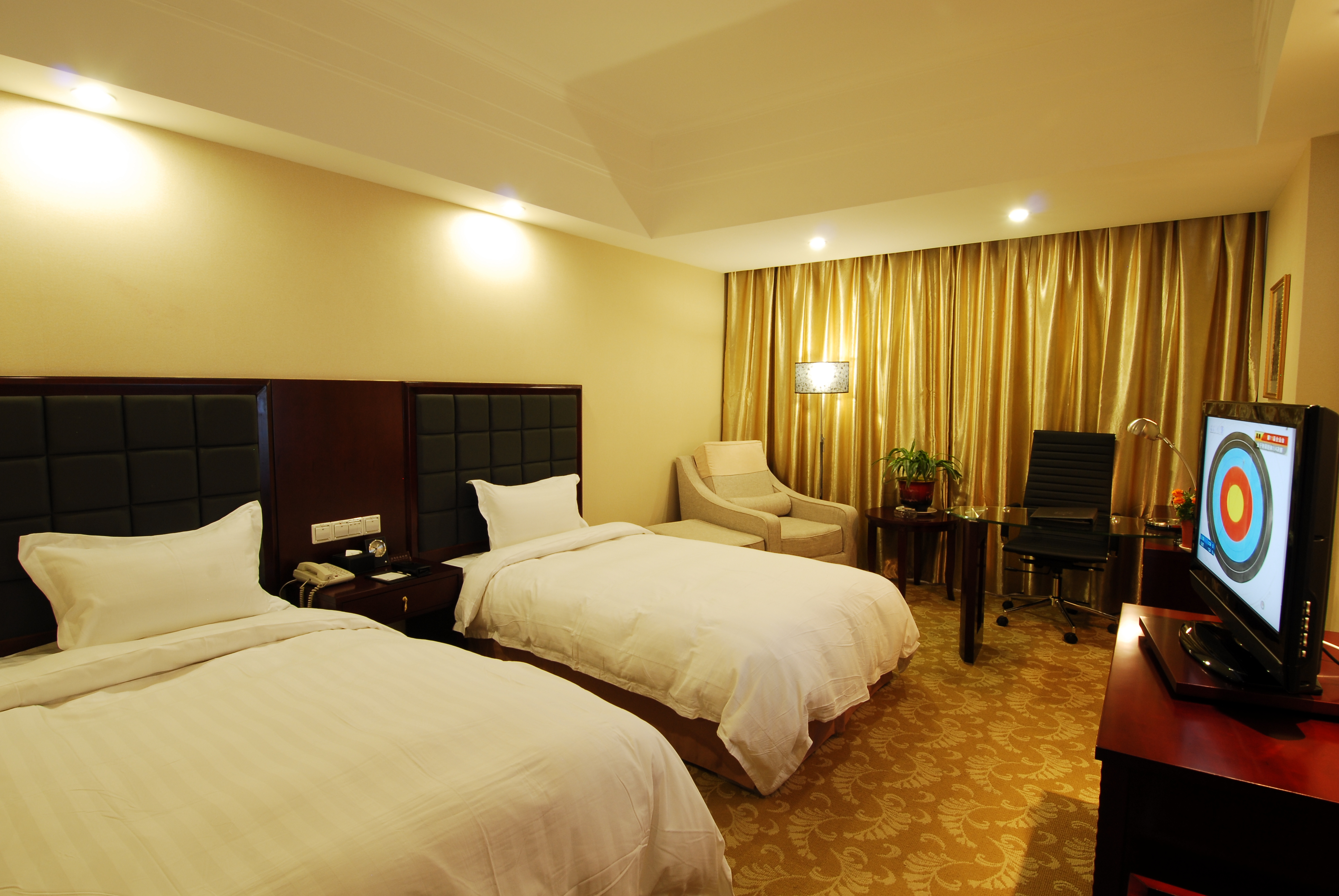 信阳溮河宾馆-豪华标间[无早]