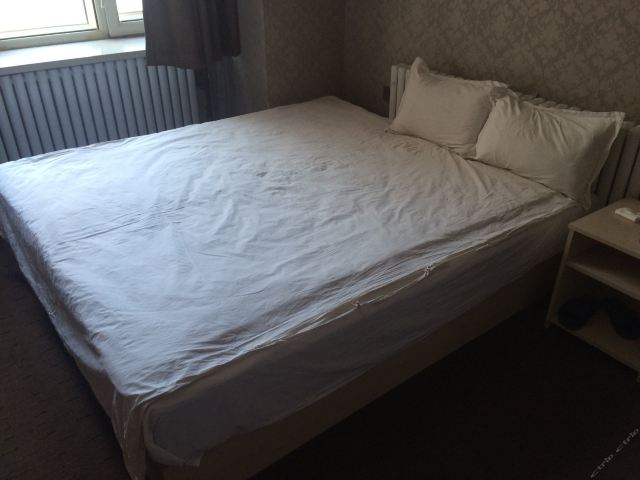 富锦建三江假日快捷宾馆-大床房