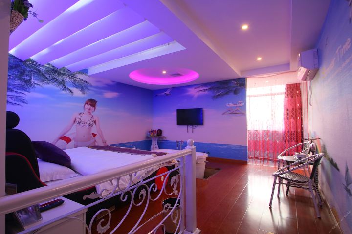 上海诺丽主题酒店-诺丽电动房(特惠专享)[双早]