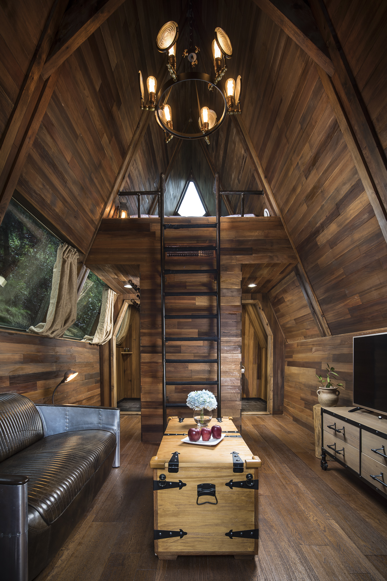 自由家树屋世界(阁楼树屋)