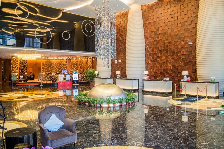 惠东华美达广场酒店(豪华客房 双人自助早晚餐 健身房)