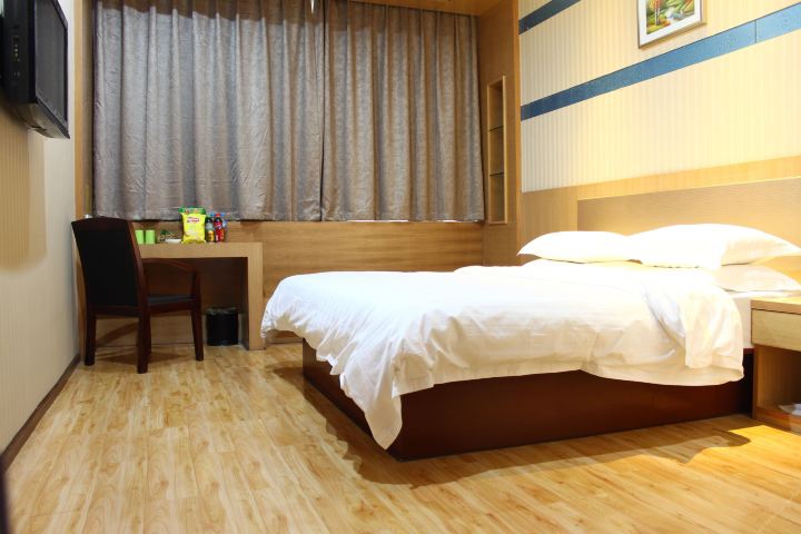 湖北1919酒店-商务大床房