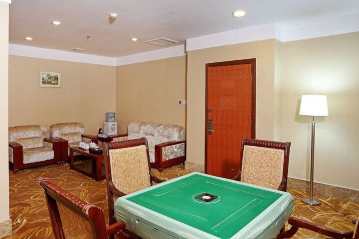 博罗帝都大酒店-豪华套房(预付价格)