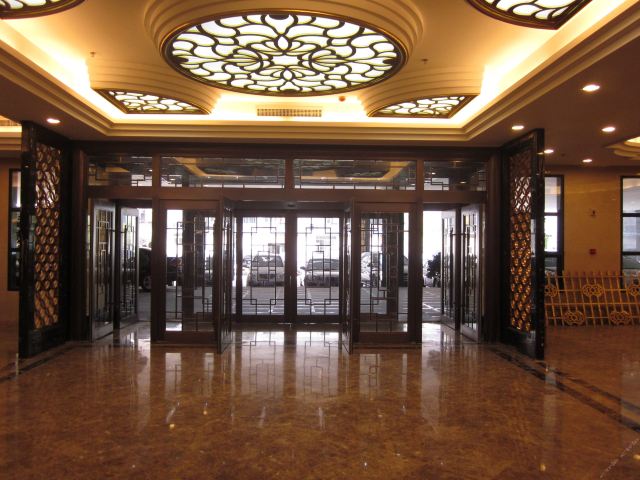 建苑大厦-至尊大床房[双早]团购-原价0元-团购仅售318元,驻马店酒店