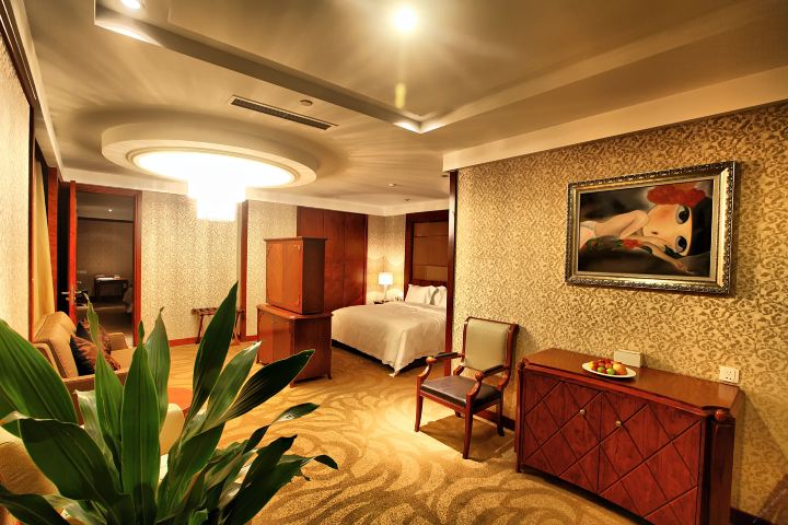 达州凤凰国际大酒店-豪华标准间