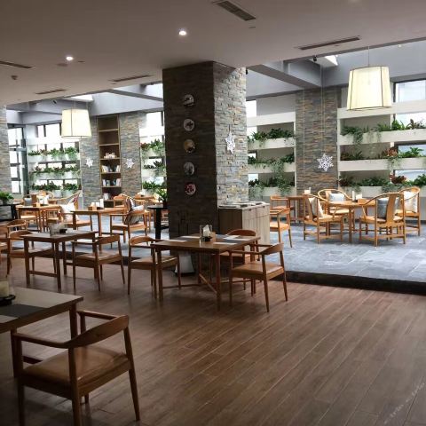 成都桐梓林亚朵酒店(回锅肉单人套餐)