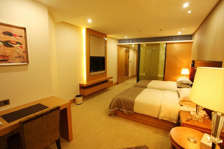 银湾酒店(广州市桥店)