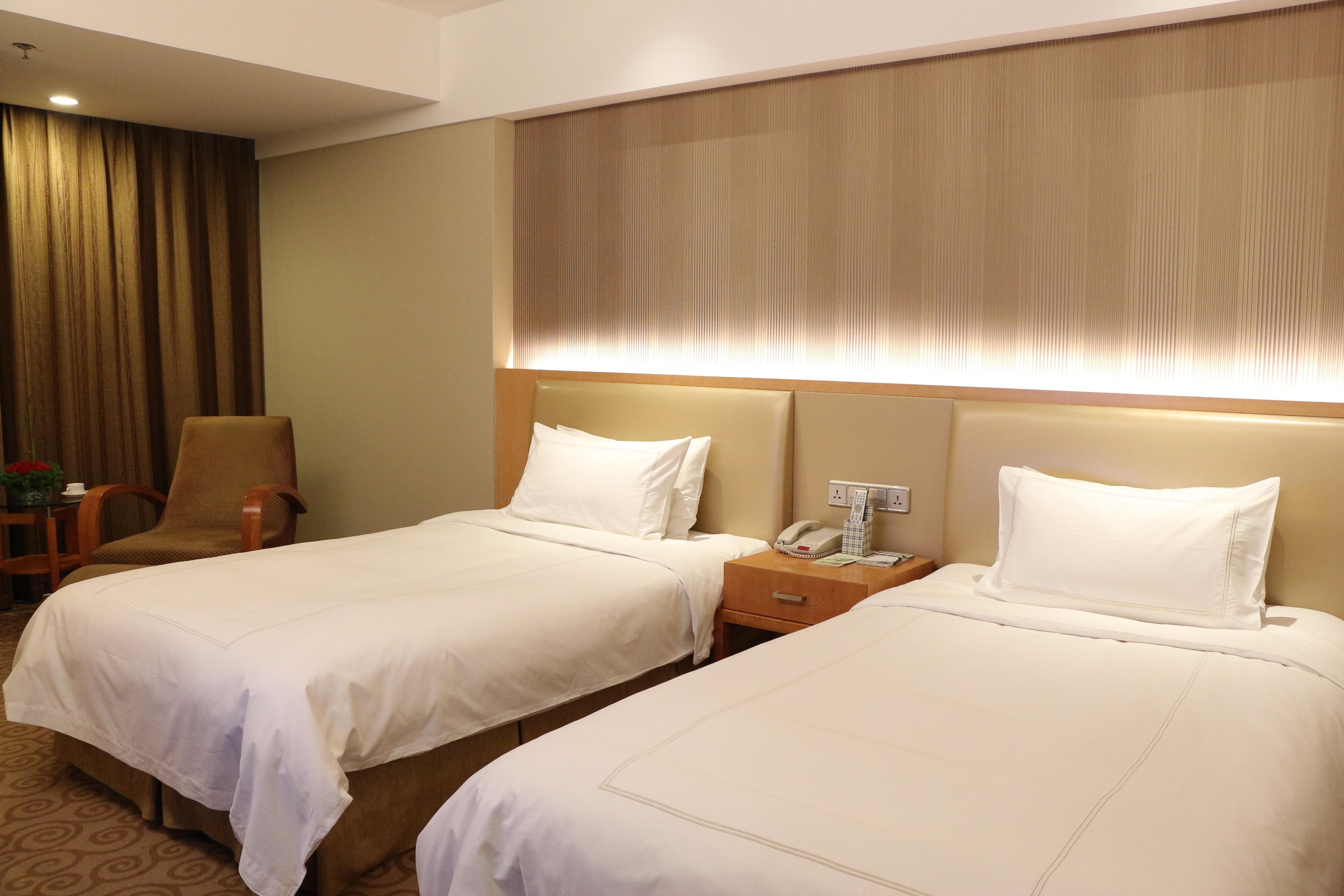 南京曙光国际大酒店(标准双床城景房)