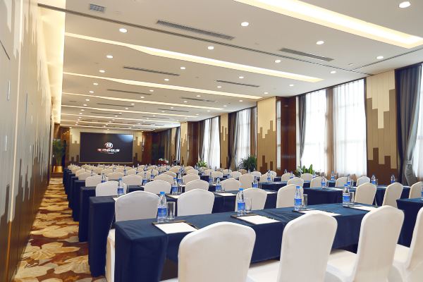 银川西府井饭店