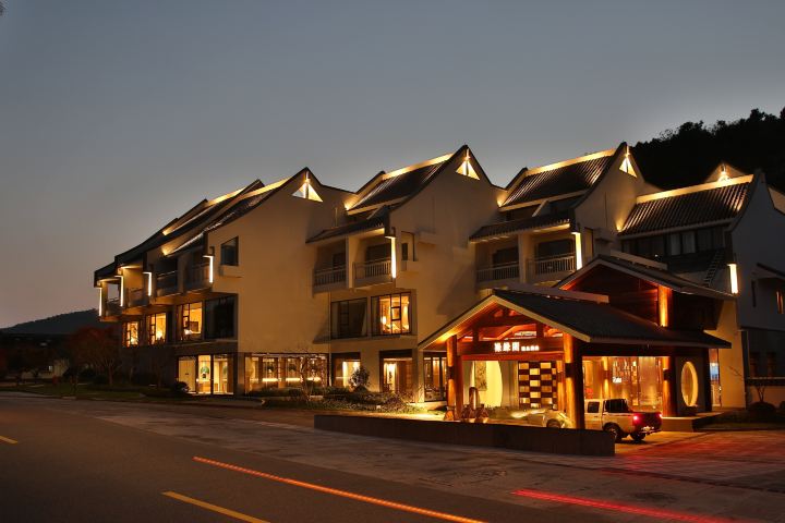 尊享普陀山禄缘阁精品酒店【平日】精品大床房 码头接送1晚 更多优惠!