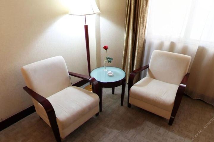 晋城金缘大酒店-大床(b无窗)