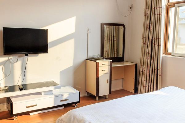 北海银滩东北人海边客栈