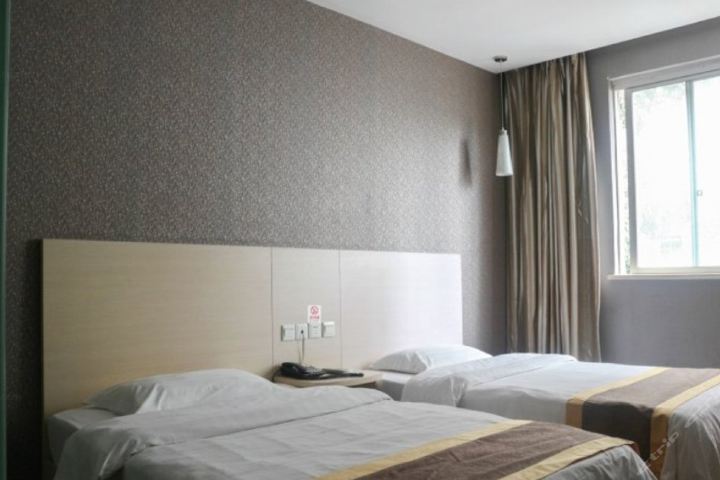 南宁港丽酒店-标准间