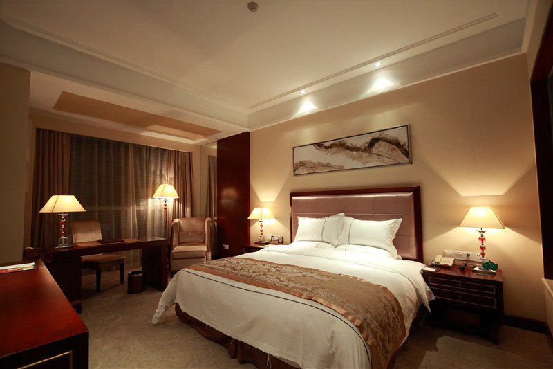 邢台万峰大酒店-行政大床房