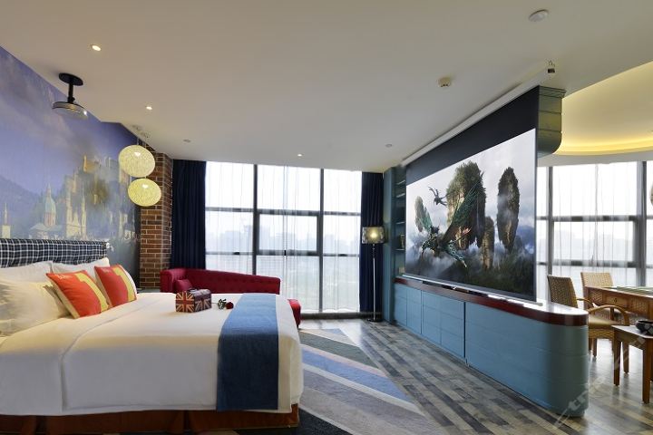 美豪酒店(西宁海湖新区店)(维多利亚城景麻将套房)